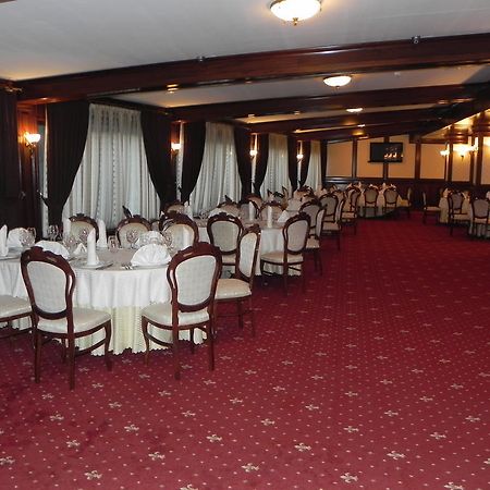 Hestia Hotel Calarasi  Esterno foto