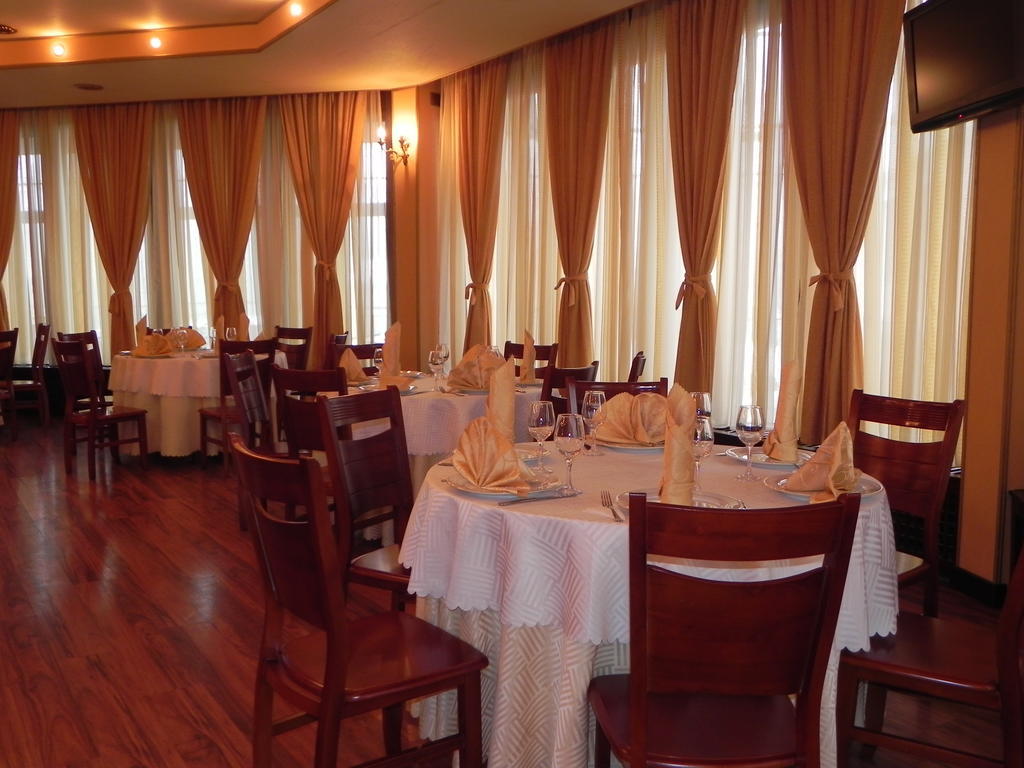 Hestia Hotel Calarasi  Esterno foto
